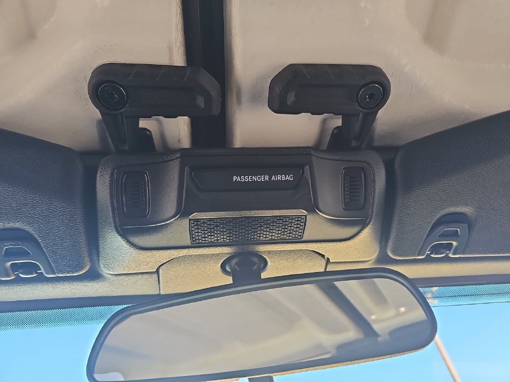 Used 2025 Jeep Gladiator Sport AWD/4WD image 30