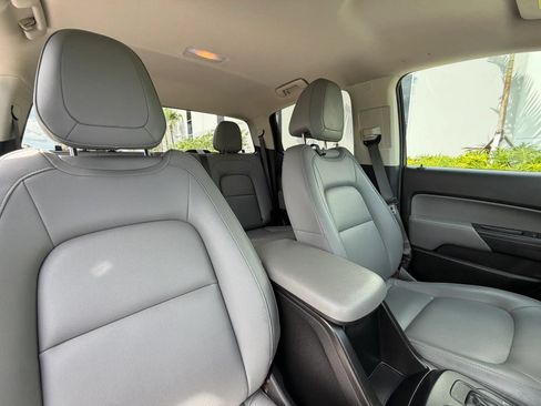 Used 2019 Chevrolet Colorado W/T w/ WT Convenience Package RWD image 33