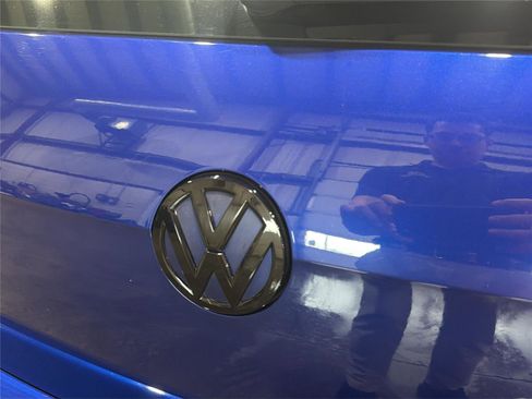 Used 2016 Volkswagen Golf R 4-Door AWD/4WD image 38