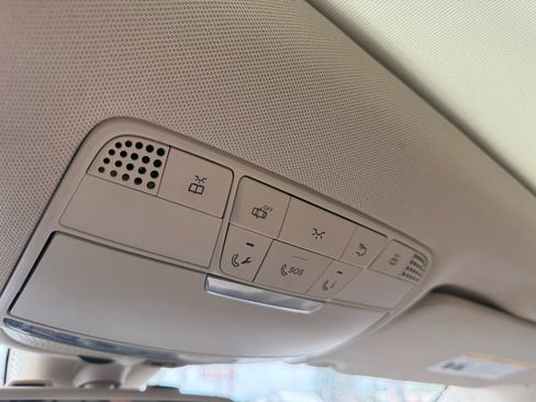 Used 2019 Mercedes-Benz GLC 300 4MATIC image 41