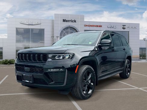 Used 2026 Jeep Grand Cherokee L Limited w/ Limited Altitude Package AWD/4WD image 4