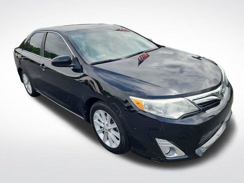 Used 2014 Toyota Camry XLE FWD image 7