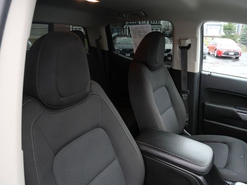 Used 2022 Chevrolet Colorado LT w/ LT Convenience Package image 27