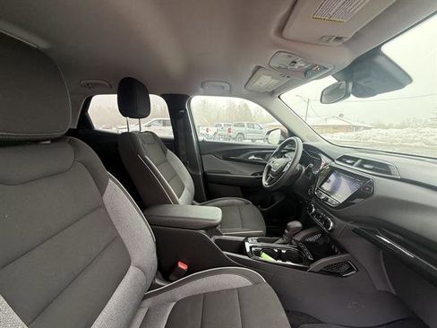 Used 2023 Chevrolet TrailBlazer LT w/ Convenience Package image 11