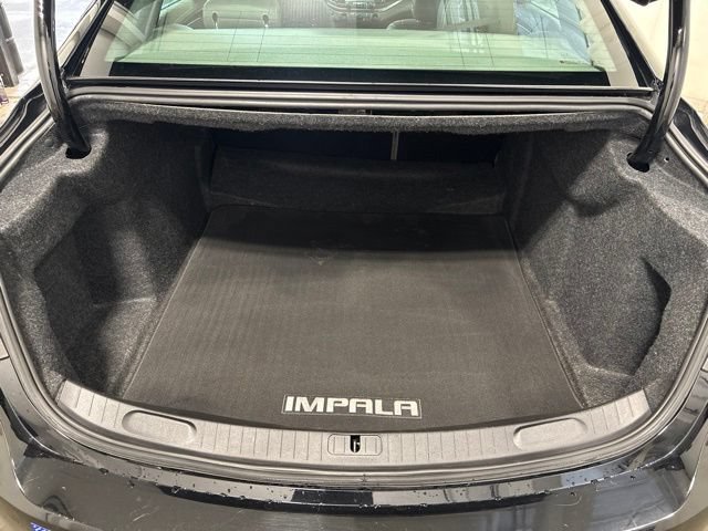 Used 2018 Chevrolet Impala LT w/ LT Convenience Package FWD image 36