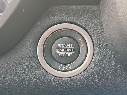 Used 2024 RAM 2500 Big Horn image 23