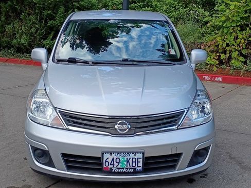 Used 2011 Nissan Versa 1.8 S w/ Plus Pkg FWD image 10