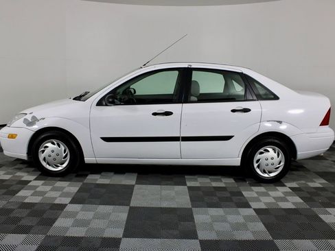Used 2002 Ford Focus LX image 4