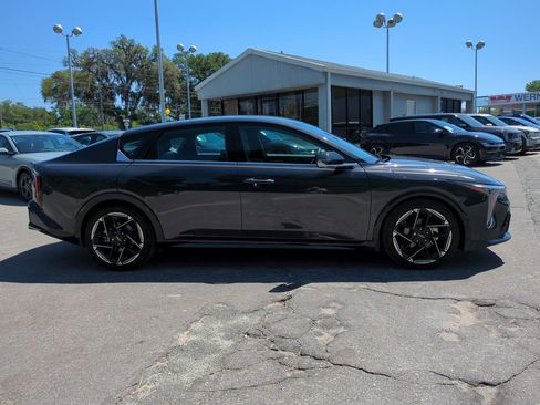New 2025 Kia K4 GT-Line image 4