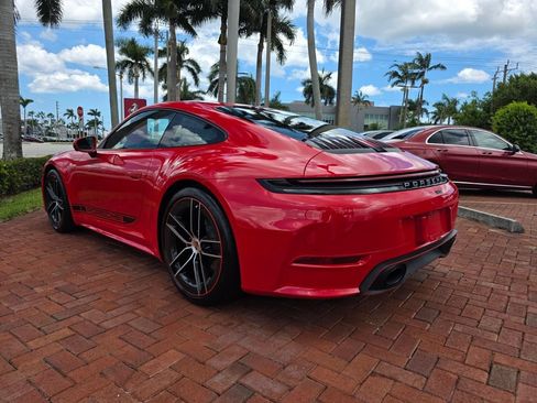 Used 2025 Porsche 911 Carrera RWD image 6