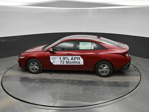 New 2026 Hyundai Elantra SE image 25