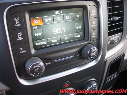 Used 2017 RAM 1500 Tradesman w/ Cold Weather Group AWD/4WD image 13