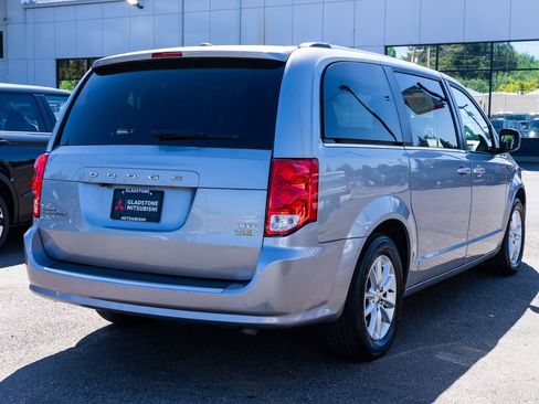 Used 2019 Dodge Grand Caravan SXT FWD image 6
