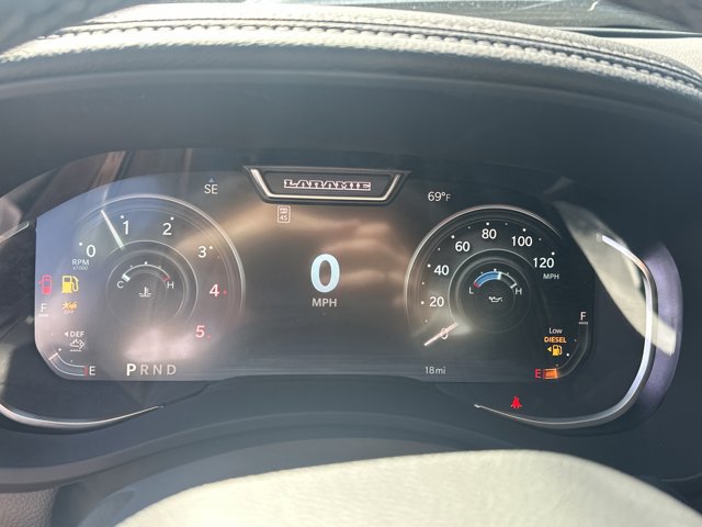 New 2026 RAM 3500 Laramie AWD/4WD image 25