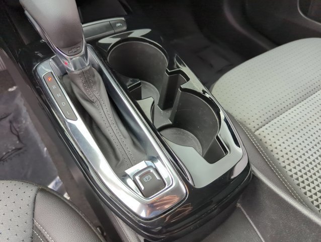 Used 2025 Chevrolet Trax LT w/ LT Convenience Package FWD image 23