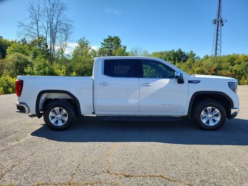 New 2026 GMC Sierra 1500 SLE image 8