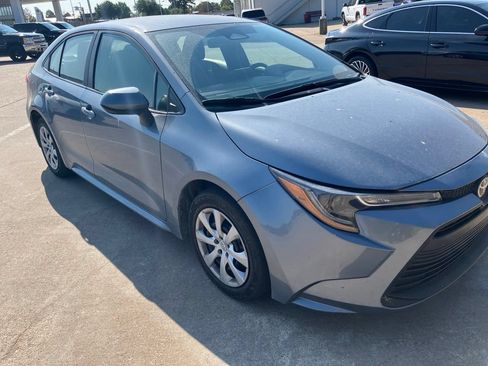Used 2024 Toyota Corolla LE FWD image 3