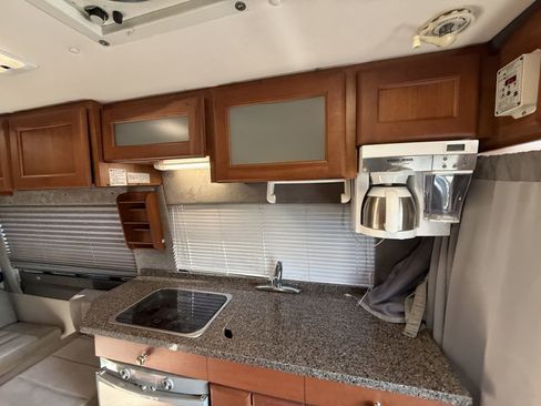 Used 2008 Dodge Sprinter 2500 w/ Trailer Tow Group image 69