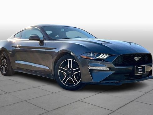 Used 2018 Ford Mustang Coupe w/ Equipment Group 101A image 2