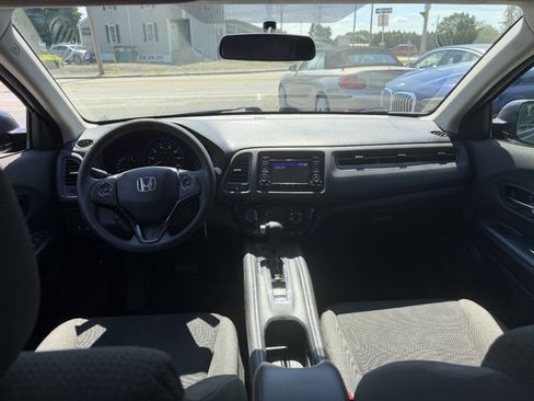 Used 2020 Honda HR-V LX image 21