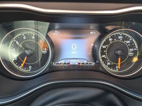 Certified 2021 Jeep Cherokee Limited AWD/4WD image 12