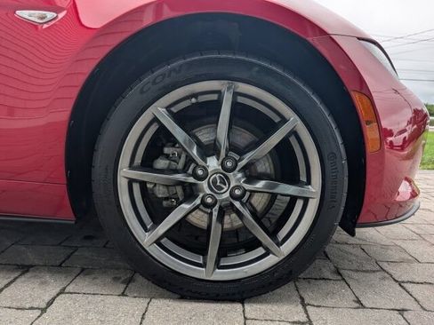 Used 2017 MAZDA MX-5 Miata RF Grand Touring RWD image 16
