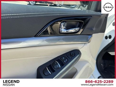 Certified 2023 Nissan Maxima SV w/ Floor Mat Group image 12