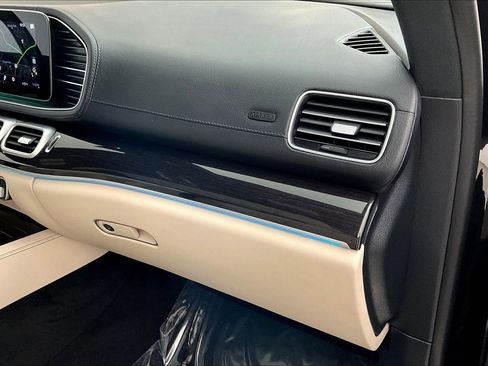 Certified 2023 Mercedes-Benz GLS 450 4MATIC image 27
