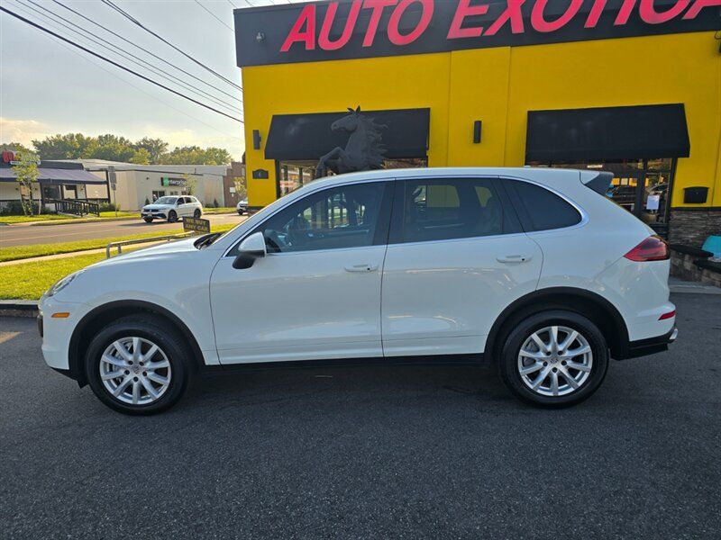 Used 2018 Porsche Cayenne AWD/4WD image 22