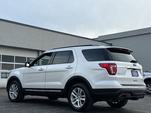 Certified 2018 Ford Explorer XLT image 13