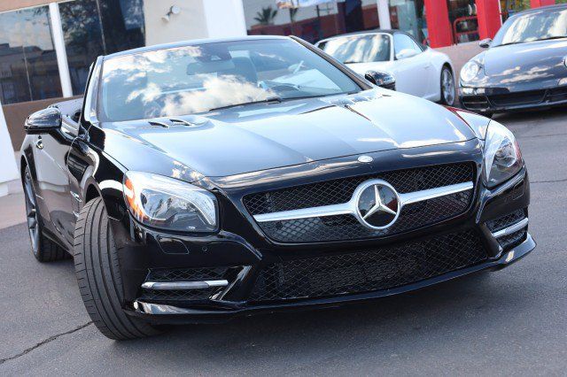 Used 2014 Mercedes-Benz SL 550 image 2