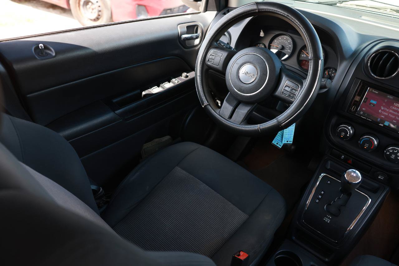 Used 2014 Jeep Compass Sport w/ Power Value Group FWD image 21