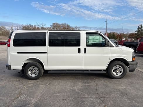 New 2025 Chevrolet Express 2500 LS w/ Driver Convenience Package image 4