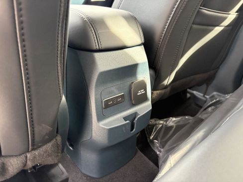 New 2026 Ford Maverick Lariat AWD/4WD image 18