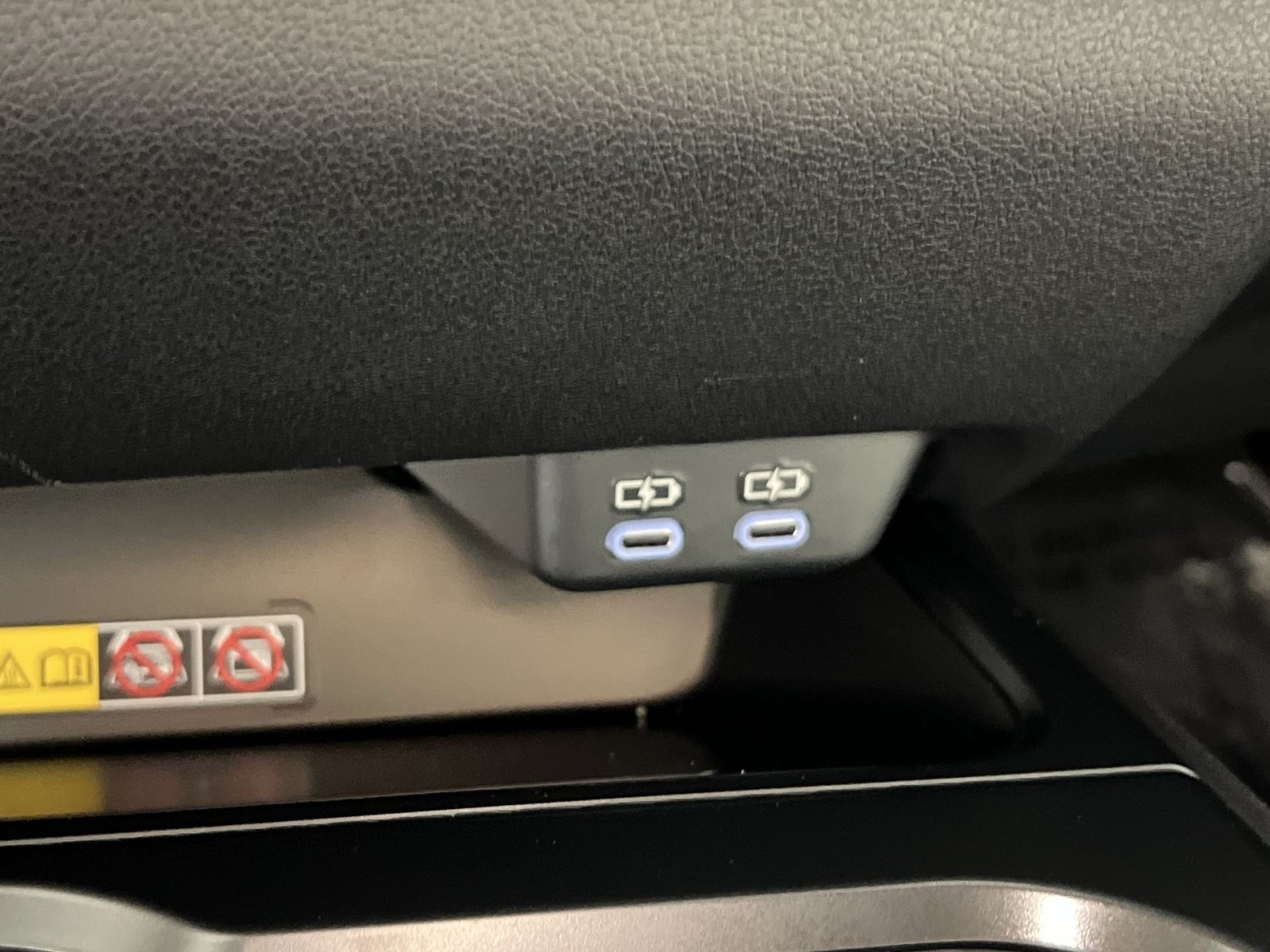 Used 2025 Lexus UX 300h AWD w/ Cold Area Package image 34
