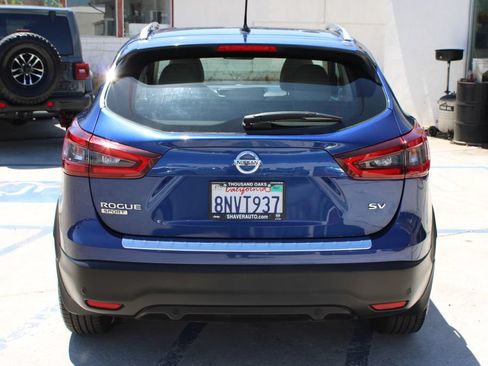 Used 2020 Nissan Rogue Sport SV FWD image 5