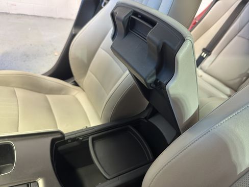 Used 2018 Honda Accord Touring image 20