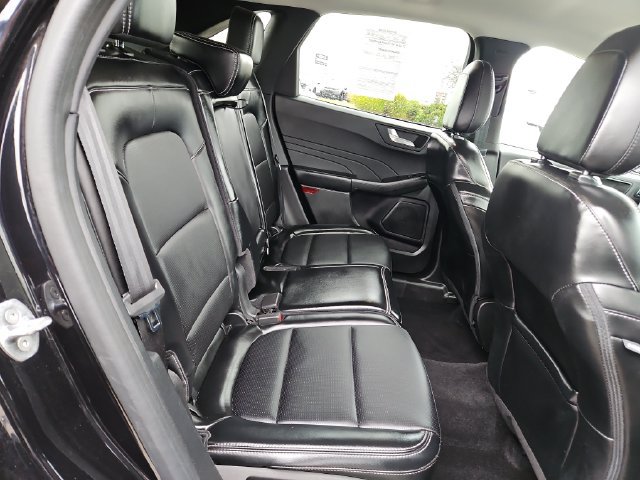Certified 2023 Ford Escape Platinum AWD/4WD image 27