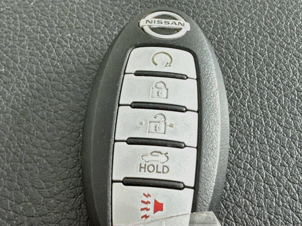 Used 2013 Nissan Altima 2.5 SV FWD image 35