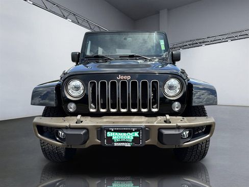 Used 2017 Jeep Wrangler Unlimited Sahara AWD/4WD image 9