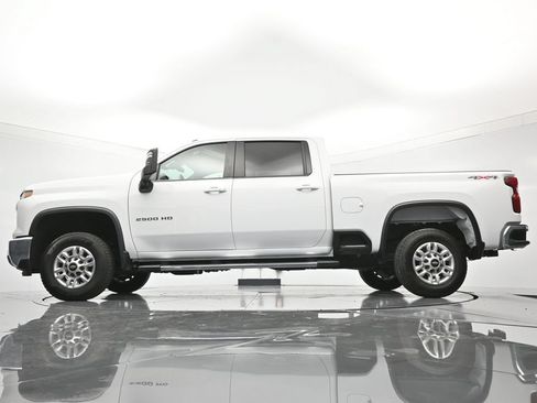 Used 2025 Chevrolet Silverado 2500 LT w/ Convenience Package AWD/4WD image 44