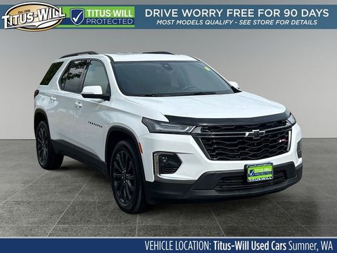 Used 2023 Chevrolet Traverse RS image 1