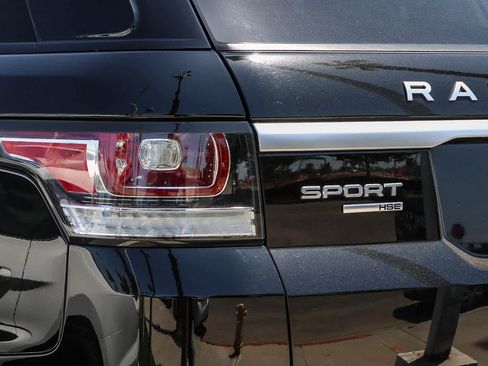 Used 2016 Land Rover Range Rover Sport HSE AWD/4WD image 7
