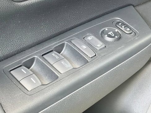 Used 2024 Honda CR-V Sport image 11