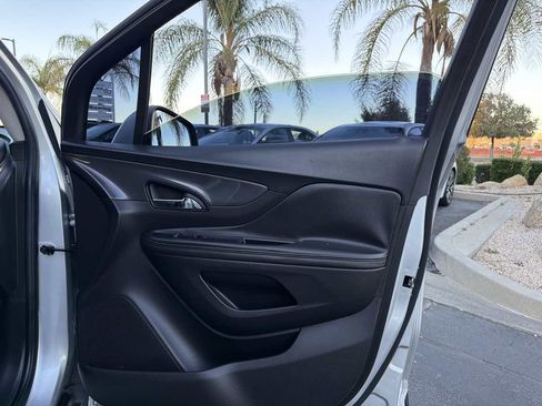 Used 2018 Buick Encore Preferred image 29