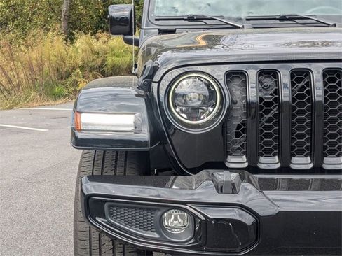 Certified 2023 Jeep Gladiator Overland image 10