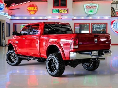Used 2018 RAM 2500 SLT w/ Cold Weather Group AWD/4WD image 4