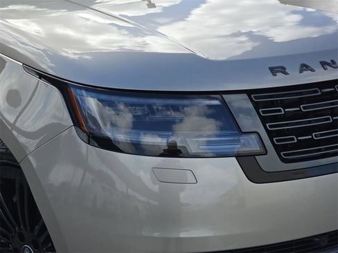 Certified 2024 Land Rover Range Rover Long Wheelbase SE image 34