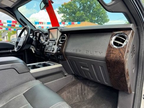 Used 2015 Ford F250 Platinum AWD/4WD image 14
