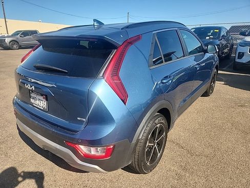 Certified 2024 Kia Niro EX FWD image 13